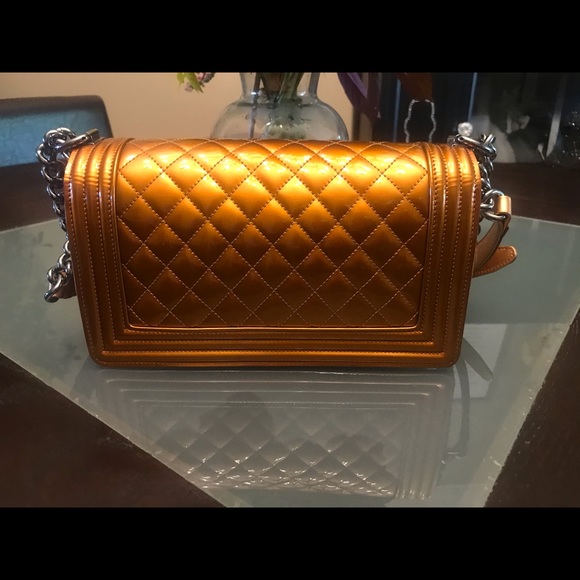 Chanel 14S Orange Metallic Patent Leather Boy - Picture 3 of 11